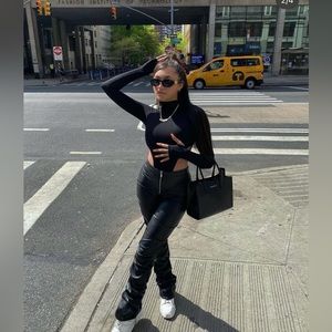 Leather zipper trousers